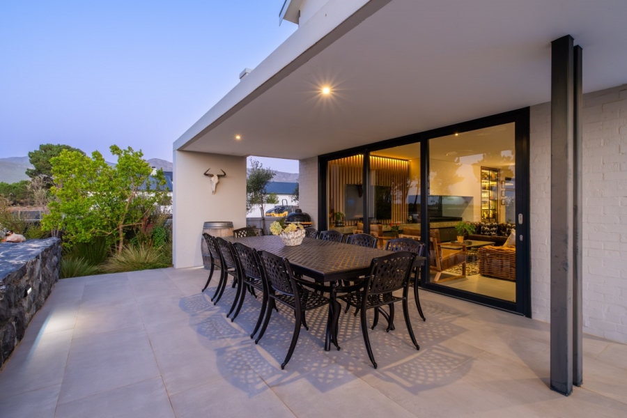 5 Bedroom Property for Sale in Val De Vie Estate Western Cape